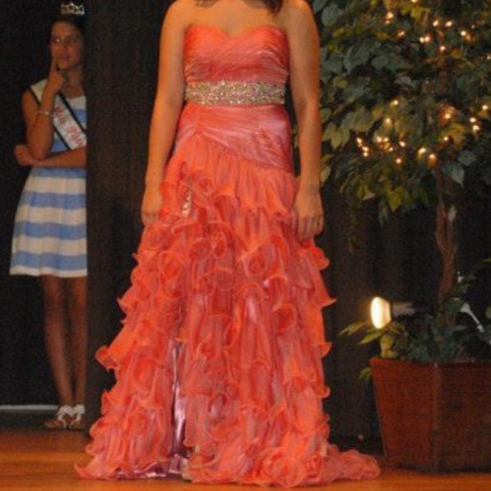 Pageant/prom dress, size 8, Vienna